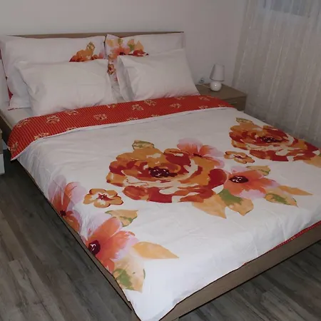 Damy Apartment