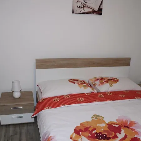 Apartment Damy