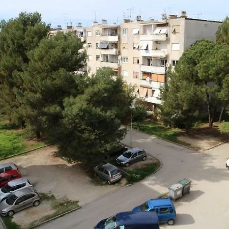 Damy Apartment